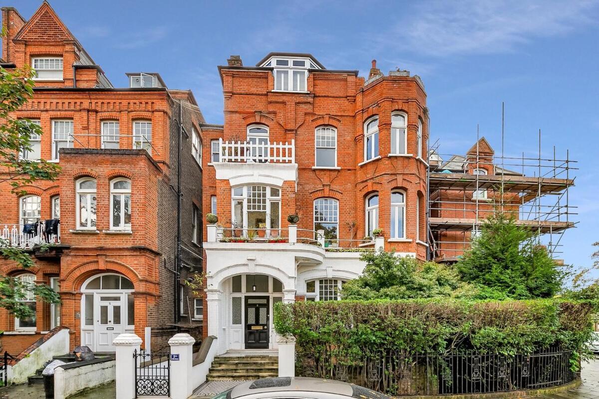 Luxury Kensington Flat - Private Garden - Tube 4 Min Walk Appartamento *