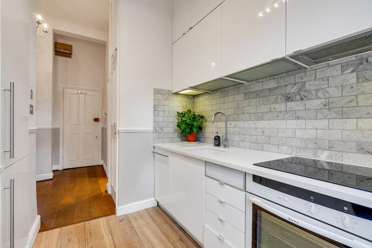 Luxury Kensington Flat - Private Garden - Tube 4 Min Walk Londra